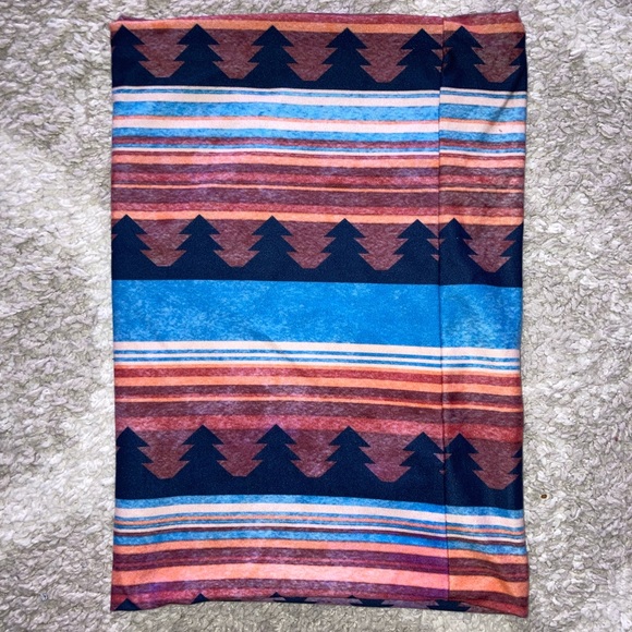 Locale Face Mask - Picture 2 of 4